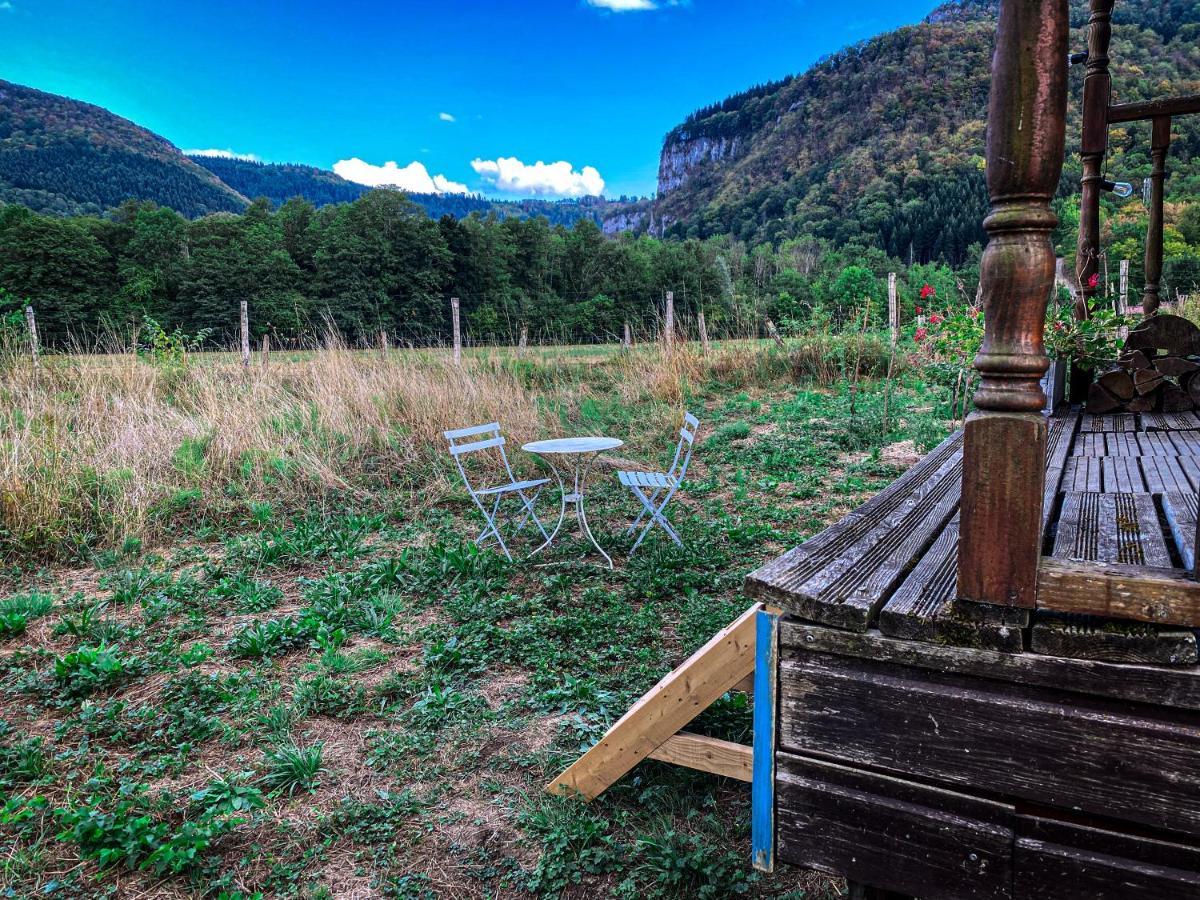 Lisons Des Sources Villa Nans-sous-Sainte-Anne Buitenkant foto